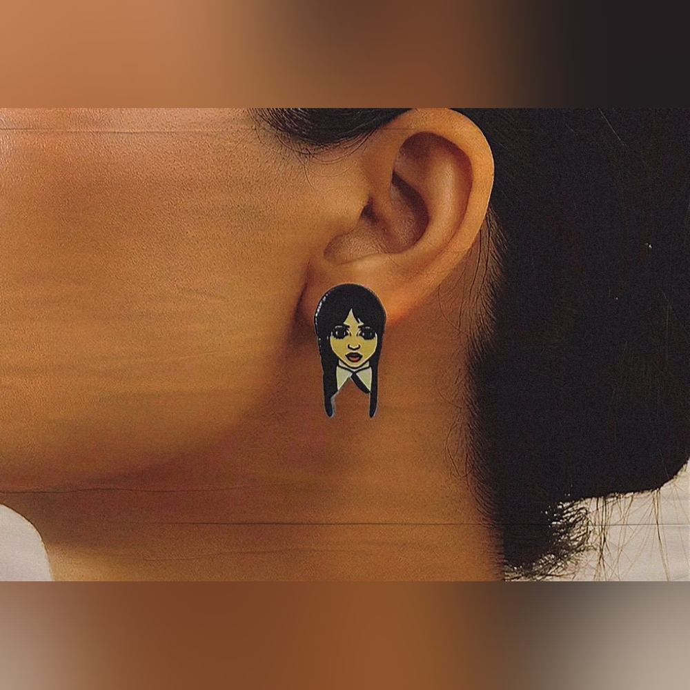 🖤 Wednesday Addams & Thing stud earrings